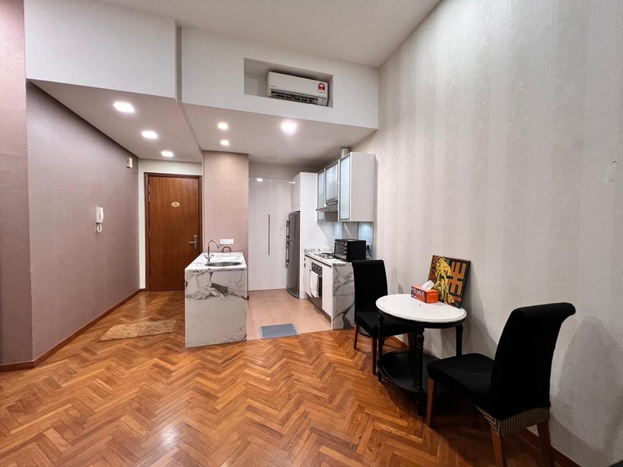 Aparthotel Profolio @ Straits Quay Tanjung Tokong Zewnętrze zdjęcie