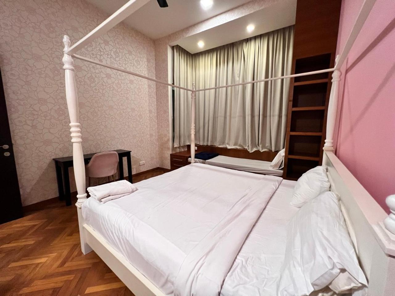 Aparthotel Profolio @ Straits Quay Tanjung Tokong Zewnętrze zdjęcie