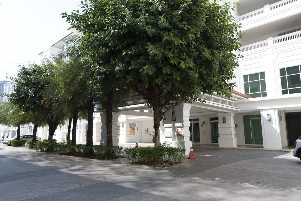 Aparthotel Profolio @ Straits Quay Tanjung Tokong Zewnętrze zdjęcie