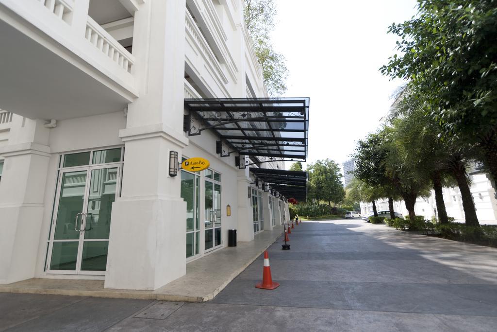 Aparthotel Profolio @ Straits Quay Tanjung Tokong Zewnętrze zdjęcie