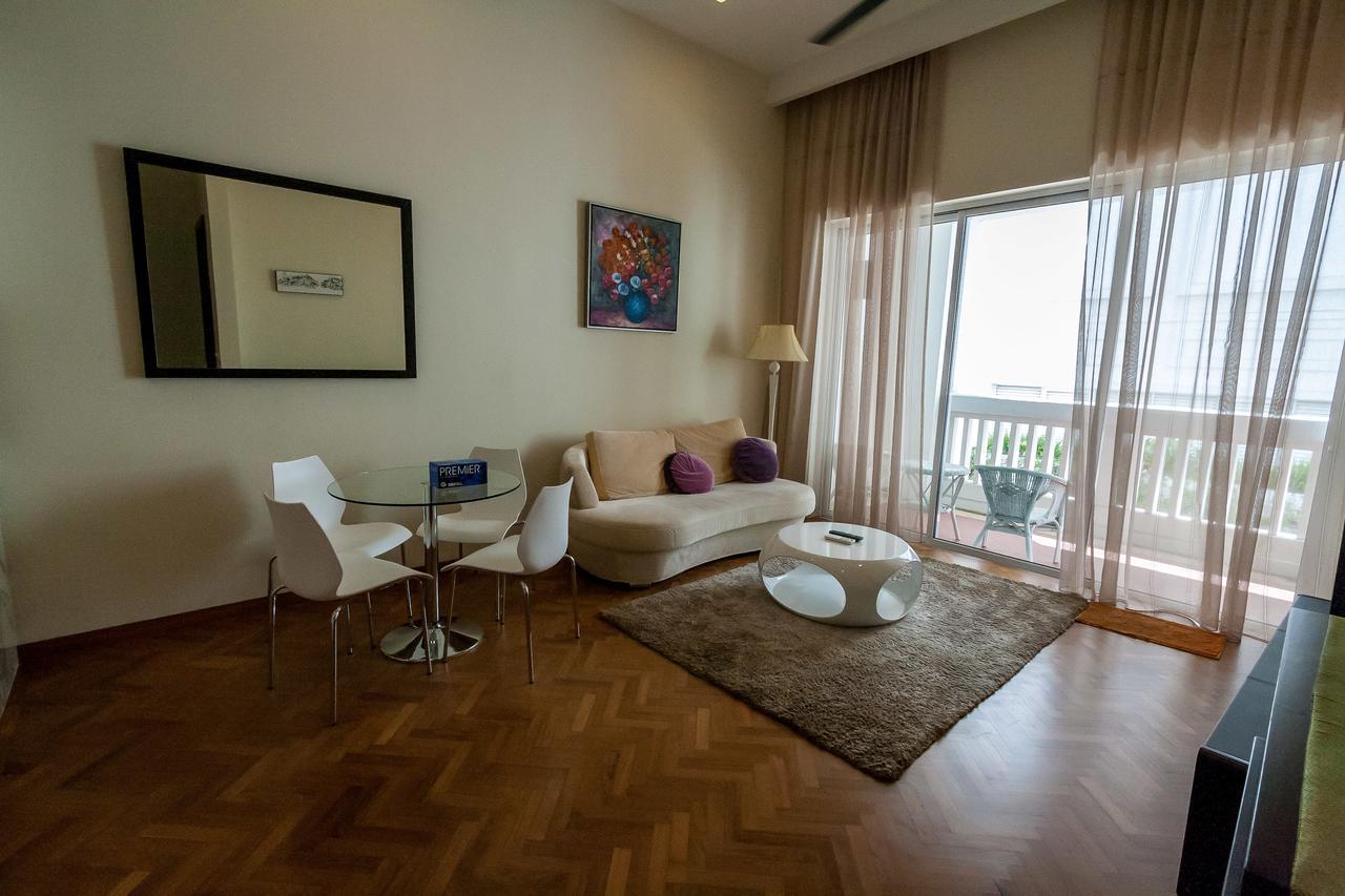 Aparthotel Profolio @ Straits Quay Tanjung Tokong Zewnętrze zdjęcie