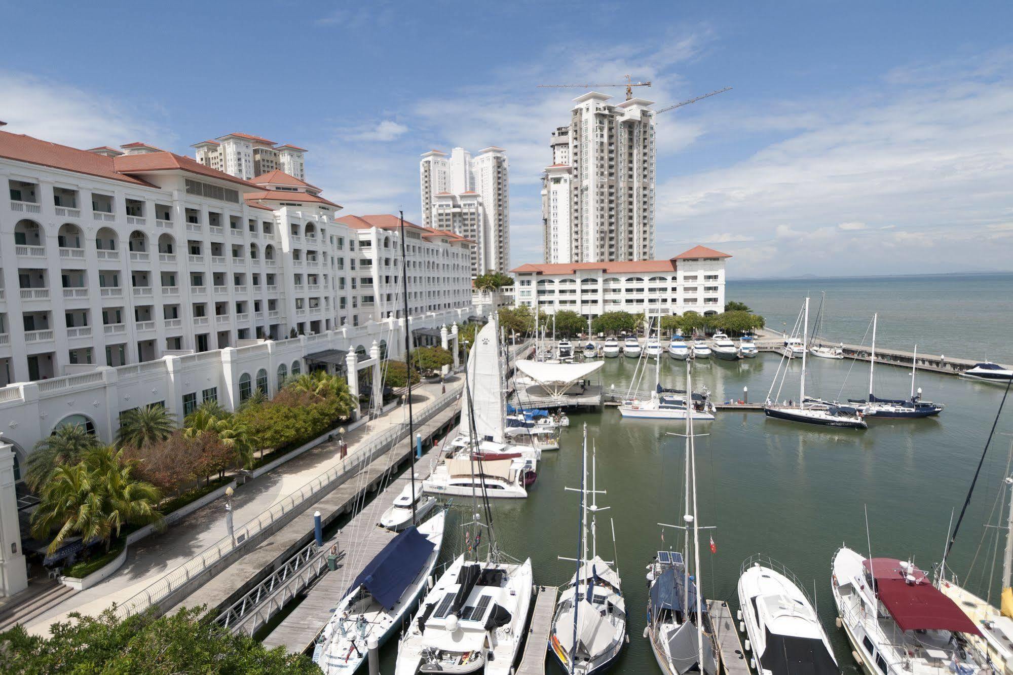 Aparthotel Profolio @ Straits Quay Tanjung Tokong Zewnętrze zdjęcie
